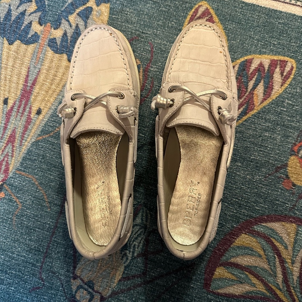 Sperry top sider woman’s cream and silver croc print Boat Shoes